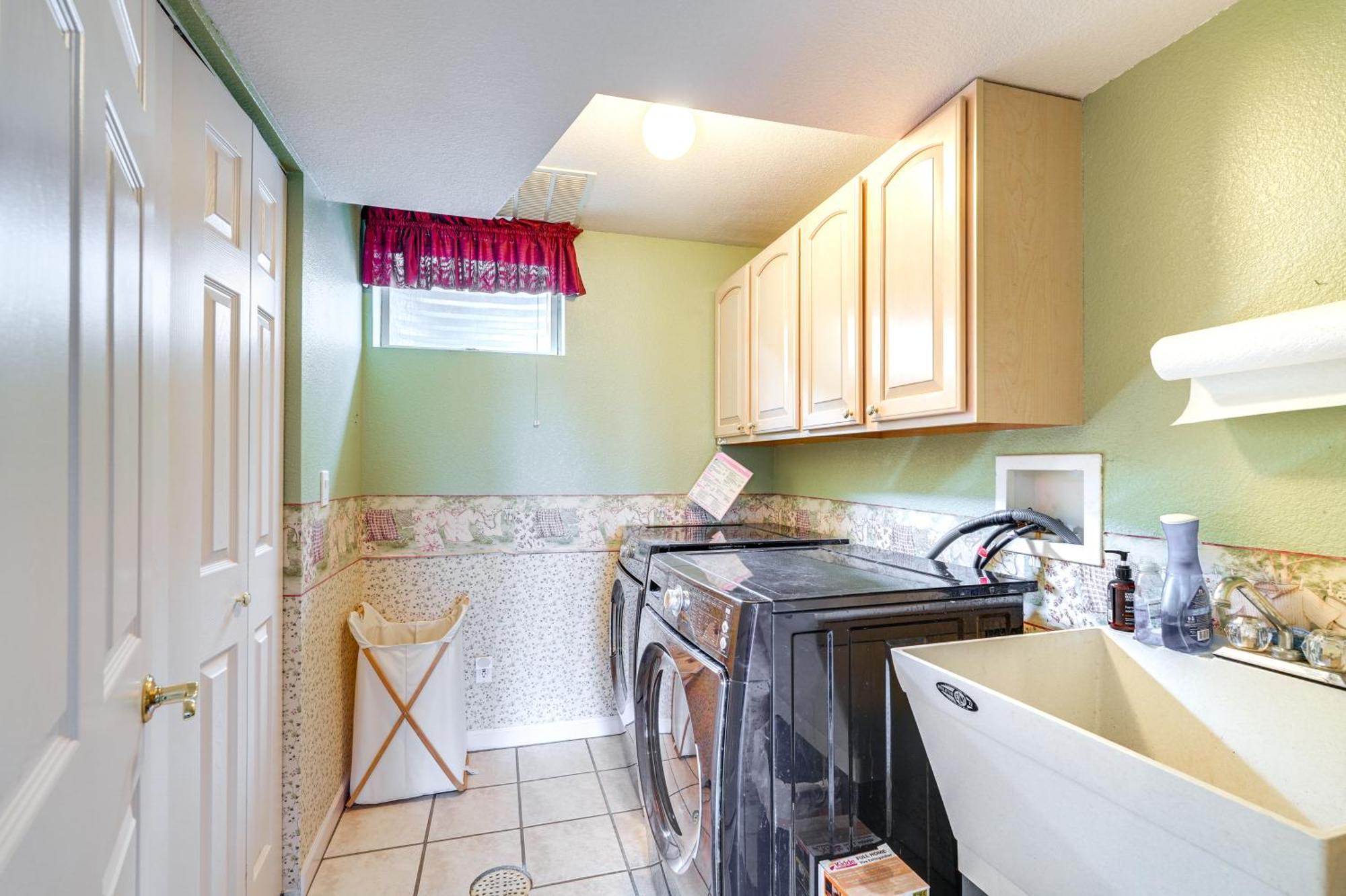 Inviting Great Falls Home With Wraparound Deck! المظهر الخارجي الصورة
